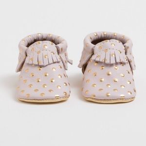 New Freshly Picked soft sole moccasins size 3
